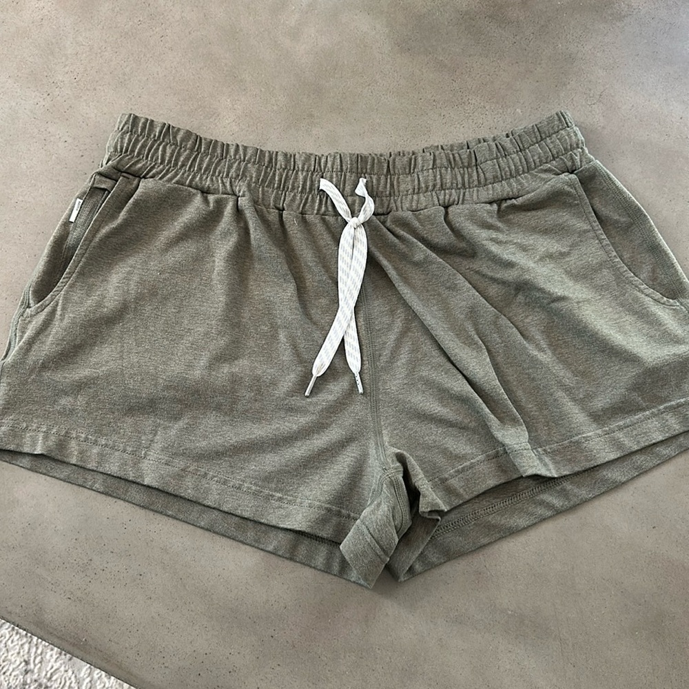 Vuori Halo Performance Short